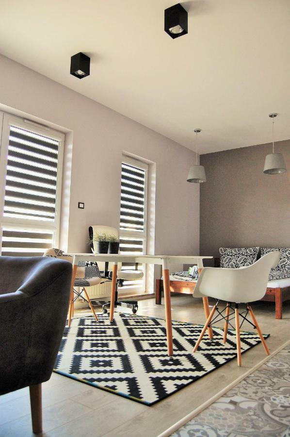 Gray Apartment เคียลเซ ภายนอก รูปภาพ