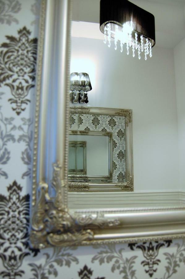 Gray Apartment เคียลเซ ภายนอก รูปภาพ